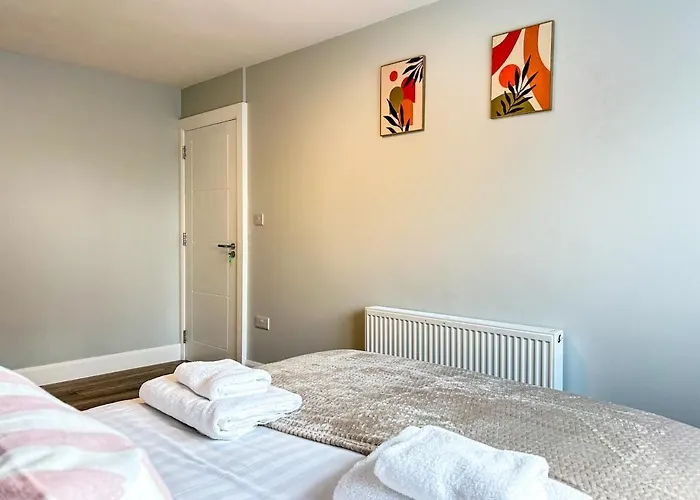 Large Townhouse At The Bridge - Town Centre Casa de Férias